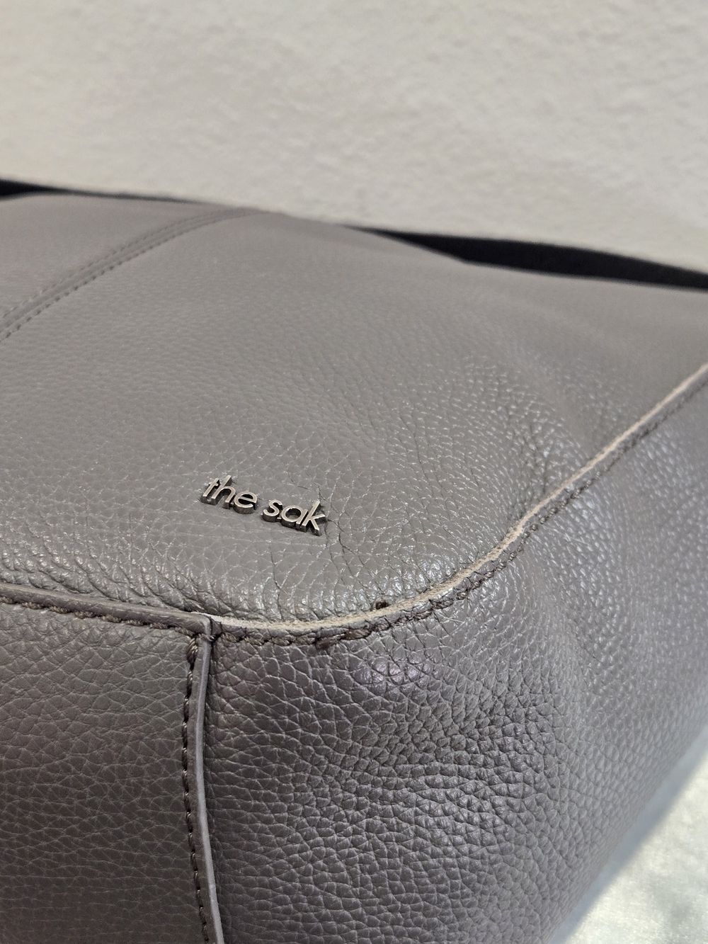 The Sak Lucia Gray Pebbled Leather Satchel with Woven Strap EUC - Picture 8 of 16